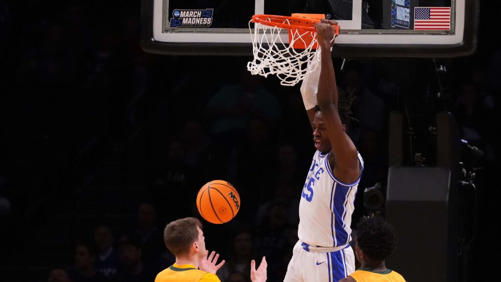 Former Duke basketball forward joins Tigers