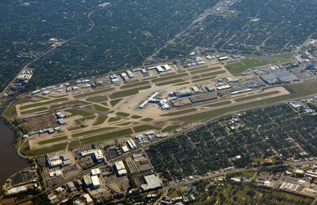 Dallas Love Field Airport becomes first to install new air traffic control technology