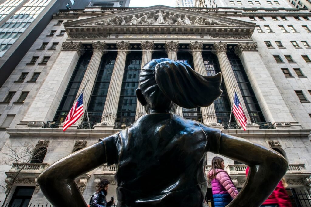 Stock market today: Wall Street poised to start higher as corporate earnings reports flood