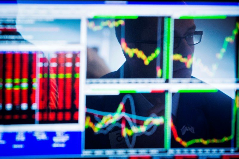 Gulf markets slump due to geopolitical tensions and concerns about US interest rate cuts By: Reuters