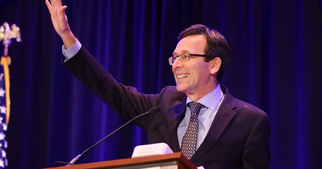 Three Bob Knights: Two more Bob Fergusons to run for Washington governor