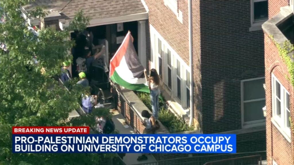 Chicago protests: Institute of Politics building across from Jewish Student Center surrounded by pro-Palestinian protesters