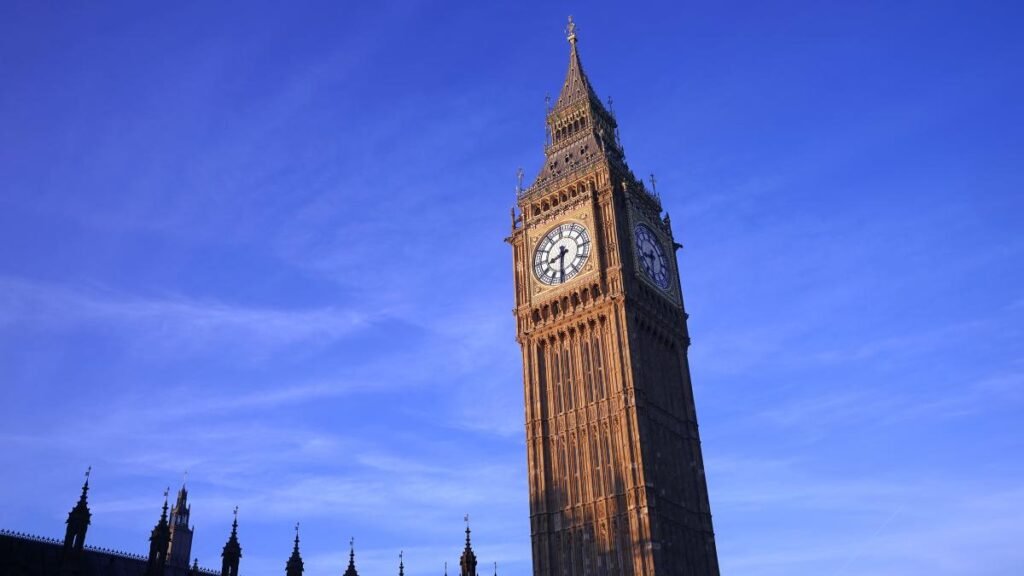Young investors predict a change in government will spur stock market gains
