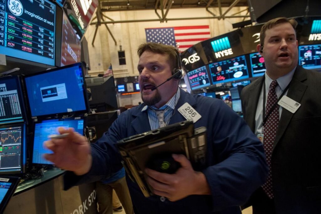 Stocks edge higher as key inflation reading looms