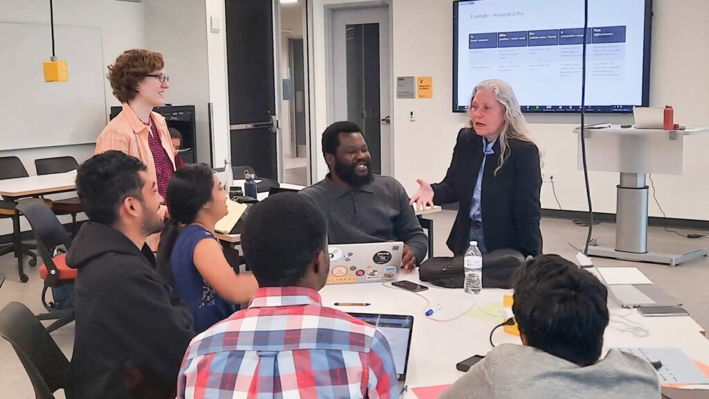 ASU students learn industry skills first-hand in new entrepreneurship course