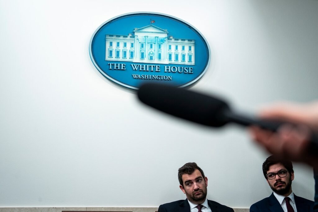 New indicators show Americans’ deep distrust of the media