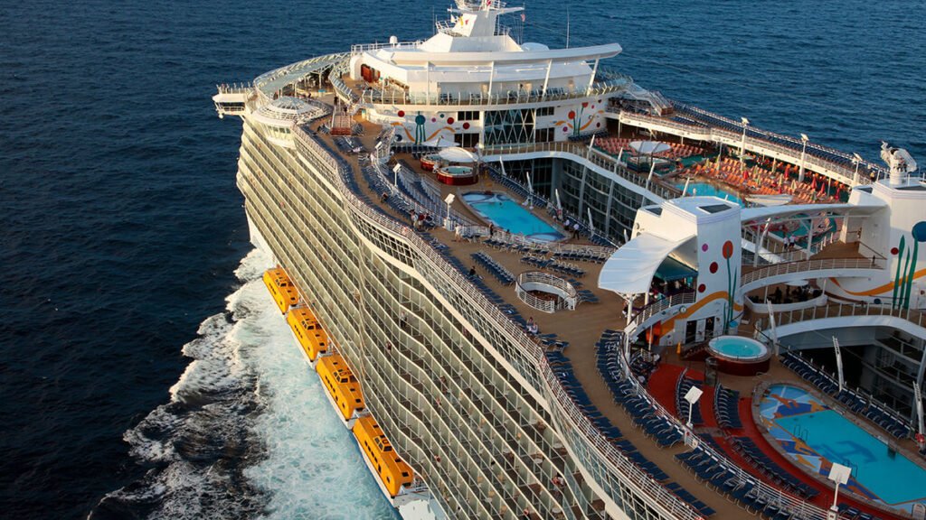 Short cruises are trending — here are some you can share with your clients