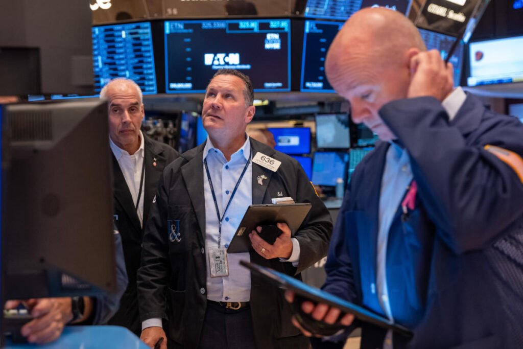 Stocks and futures struggle ahead of major U.S. data release: Market roundup