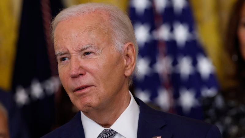 Outside advisers urge Biden team to focus on Trump, not first-term record