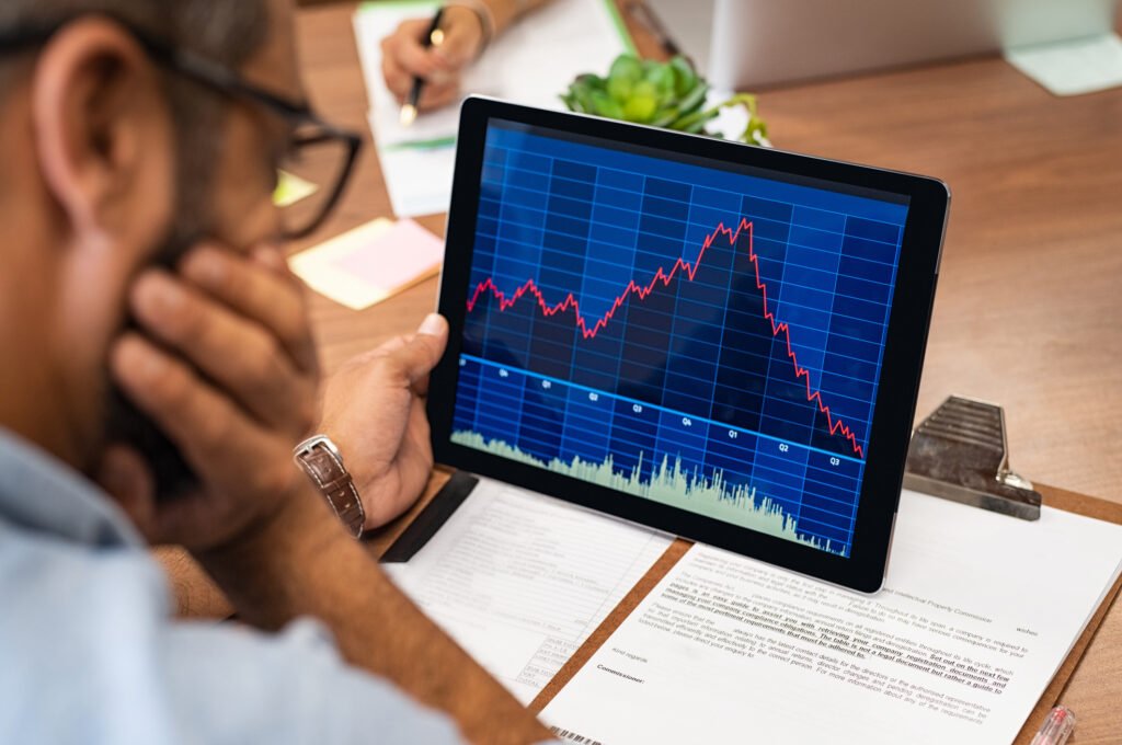 Stock market crash in 2024? Three predictive indicators suggest a big drop in stock prices is on the way