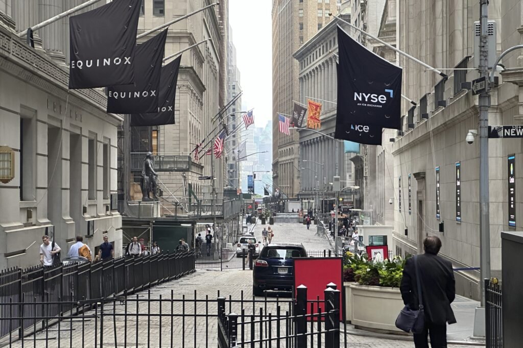 Stock market today: Wall Street rises ahead of jobs report, oil prices continue to rise