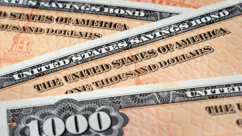 Building a Fixed Income Portfolio: 5 Passive and Active Investing Strategies