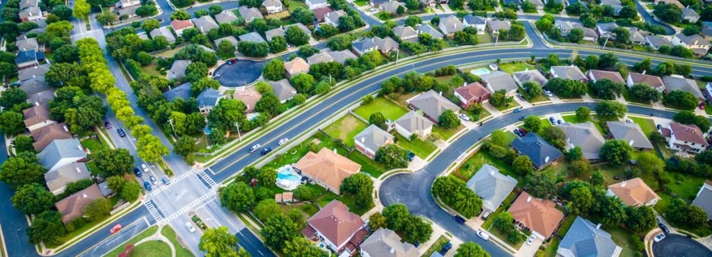 Namron Investment leads 3 growth stocks with high insider ownership